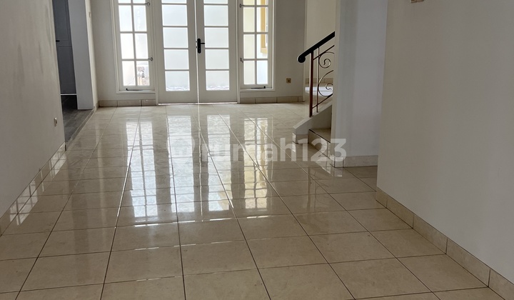 Rumah 5 Menit Ke Mall Di Kota Wisata Cibubur 2