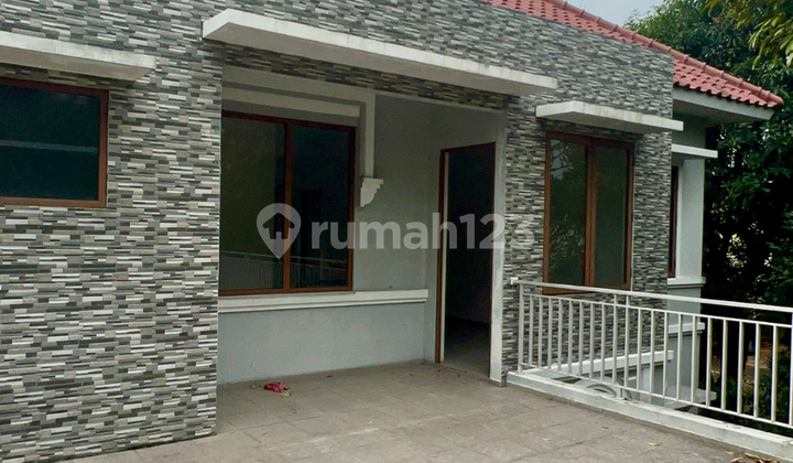 Minimalist Corner House Facing Park for Sale in Legenda Wisata Cibubur, Legenda Wisata 2