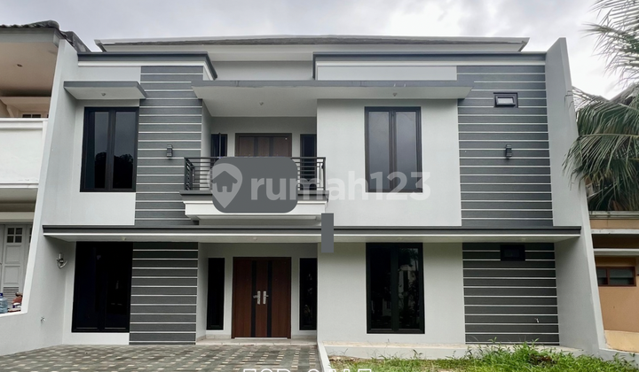 Dijual Rumah Depan Taman di Kota Wisata Cibubur di Kota Wisata Dijual Rumah Depan Taman di Kota Wisata Cibubur di Kota Wisata