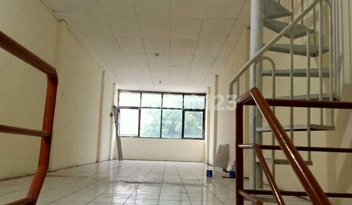 Sewa Ruko 3 Lantai Letak Strategis di Manggarai Tebet Jakarta Seltan Sewa Ruko 3 Lantai Letak Strategis di Manggarai Tebet Jakarta Seltan