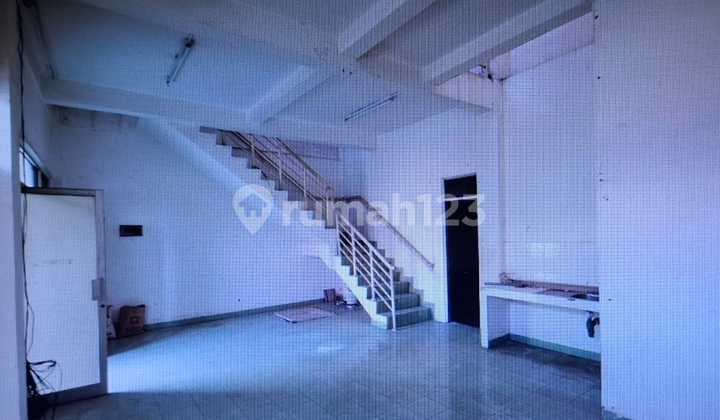 Investasi Tempat Usaha Strategis bisa Akses 40 Feet di Lodan Center Ancol Jakarta Utara