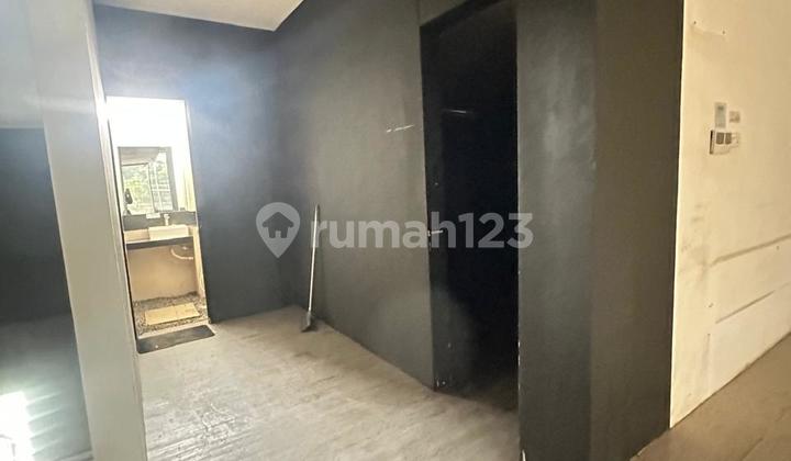 Disewakan Ruko Gandeng Lokasi Sangat Strategis di Salemba Jakarta Pusat