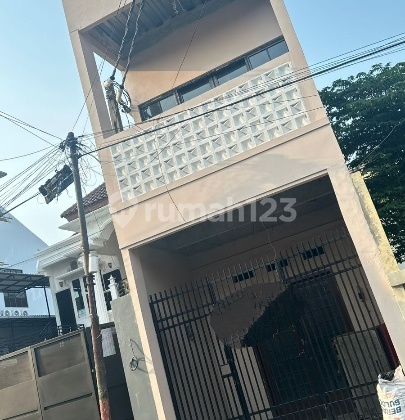 Miliki Investasi Tempat Usaha Di Lokasi Berkembang Pesat Batu Ampar Condet Kramat Jati .jakarta Timur  2