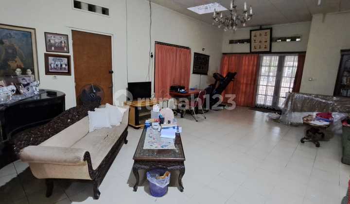 Miiki Segera Rumah Di Dekat Kawasan Niaga Scbd Senayan Jakarta Selatan. 2