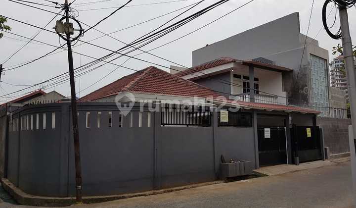 Rent a House in the Premium Lokai Area, Kemang Prapanca, South Jakarta