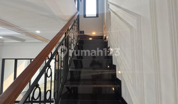 Beautiful Elegant Newbrand House in Condet, East Jakarta Beautiful Elegant Newbrand House in Condet, East Jakarta