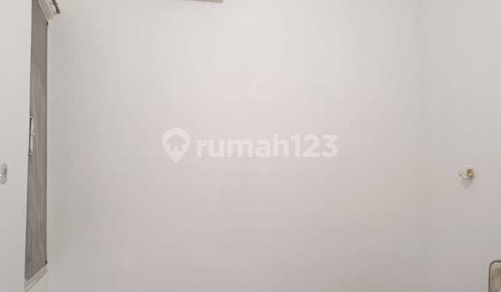 Rumah Kelapa Gading Permai Lt. 200 M2. Jual Cepat Rumah Kelapa Gading Permai Lt. 200 M2. Jual Cepat