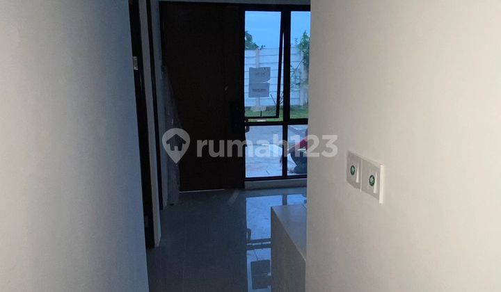 Disewakan Murah Rumah Bagus Cluster Diandre Citra Garden Serpong 2