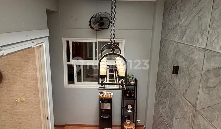 Dijual Rumah Semi Furnished SHM Hadap Selatan di BSD Delatinos 2