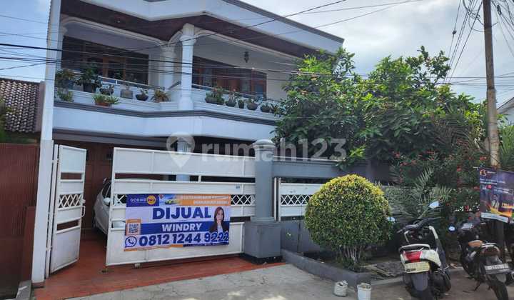 Nice 2-Story House (335m2) in North Petukangan, Pesanggrahan, South Jakarta