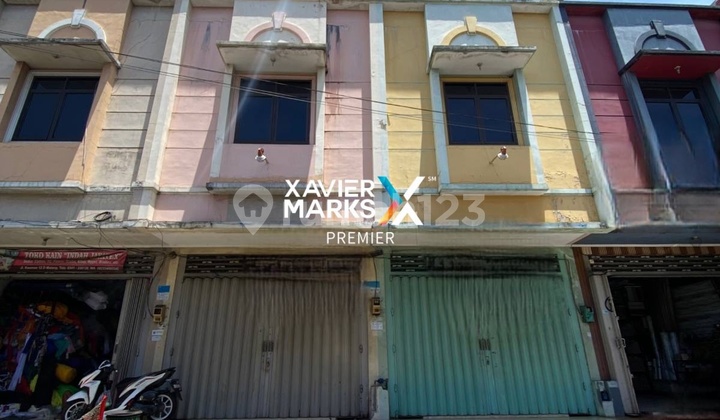 For Rent Shop-House Row Main Road Kauman Malang