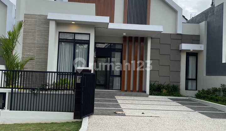 Rumah Baru River Front Sawojajar