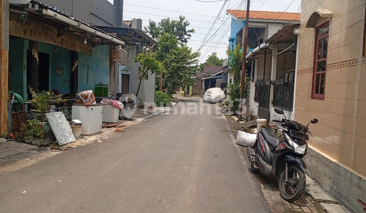 Rumah Posisi Hook di Manyaran Semarang Barat 2
