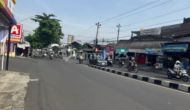 Burjo Burcok Kedungmundu Raya Semarang Pinggir Jalan Raya 2