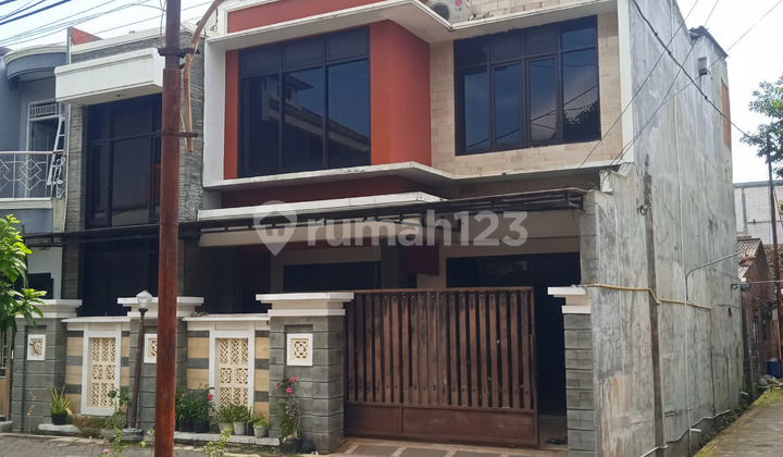 Rumah Minimalis Bebas Banjir di Parang Baris Tlogosari 1