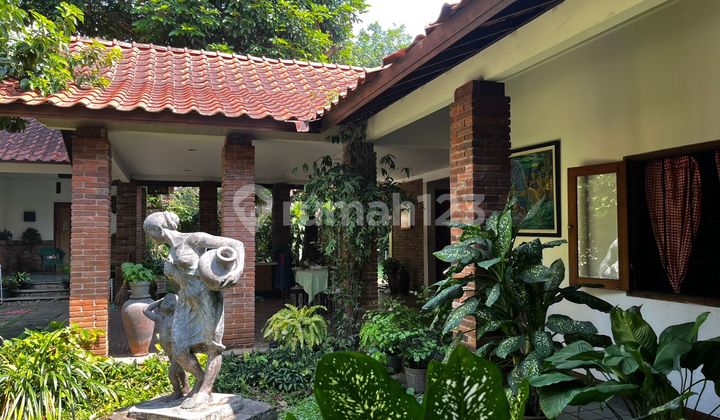 Rumah Estetik di Grafika Raya Banyumanik 2