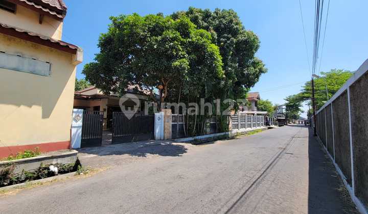 Rumah Besar dan Asri di Pusat Kartasura Sukoharjo 2