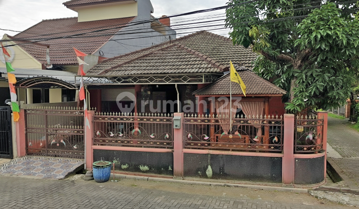 Rumah dengan Gazebo di Tlogo Timur Raya Pedurungan 1