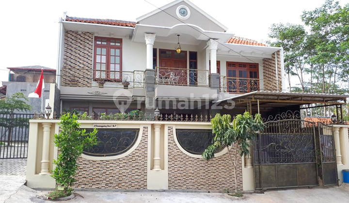 Rumah Mewah dan Besar di Sawunggaling Banyumanik 1