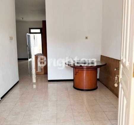 Rumah Disewakan Di Nirwana Eksekutif Surabaya 2