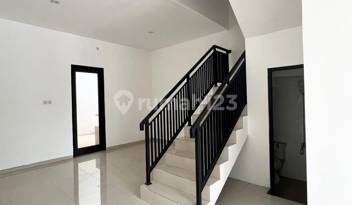 Rumah Baru Siap Huni SHM Nirwana Eksekutif