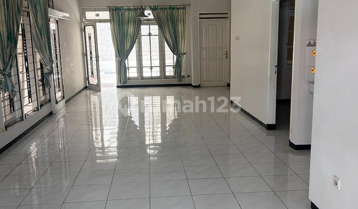 Disewakan Rumah di Nirwana Eksekutif 2