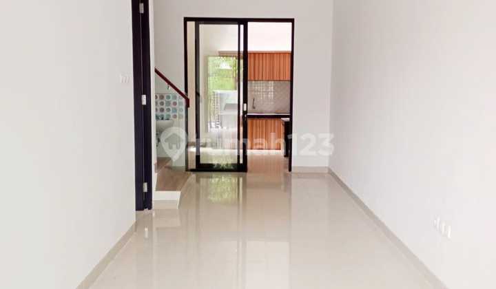 Dijual Rumah 2 Lantai Baru Siap Huni Shm Di Mulyosari Prima Utara 2