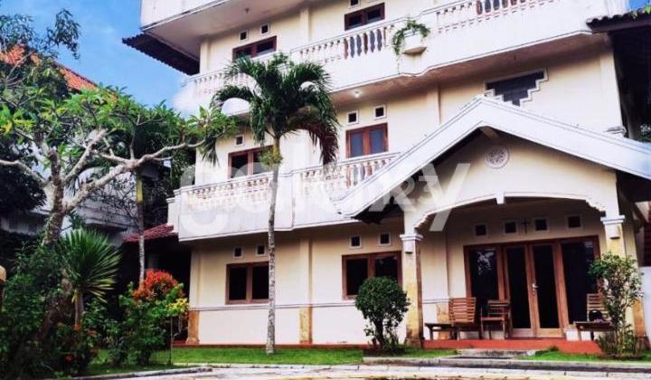 Villa Bagus 2 Lantai di Gedong Sari Benoa Badung, Bali