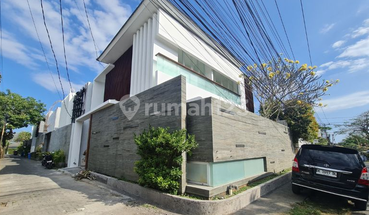 Tropical Modern Villa Umalas Kerobokan Badung