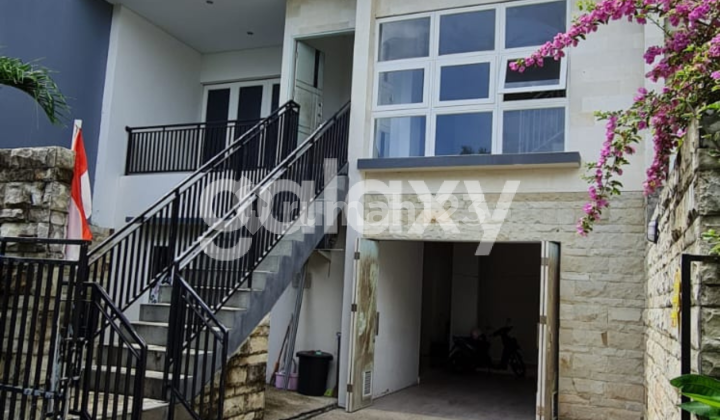 Rumah 3 Lantai di Ocean Bay Sun Siligita Nusa Dua Badung, Bali