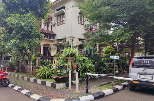   Rumah Mewah 2 Lantai Di Hook - Kawasan Elite Pesona Kayangan, Depok Dijual Cepat & Bisa Nego!