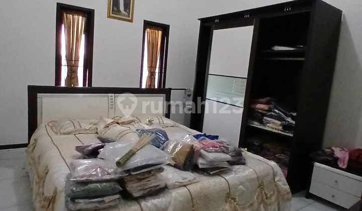 Rumah & Kos-Kosan Strategis di Beji Depok Utara - Selangkah ke Stasiun & Tol! 2