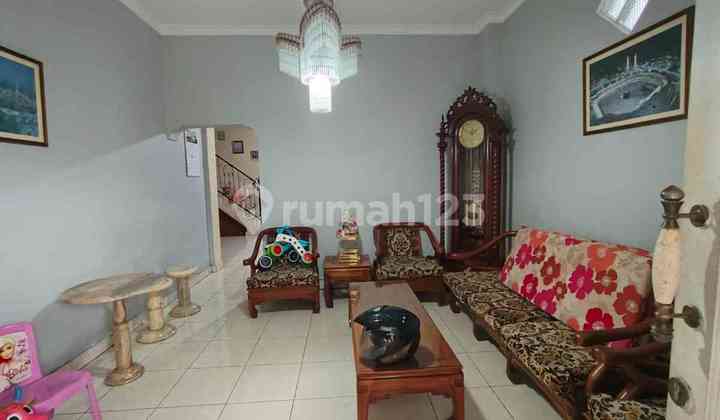 Nice 2-Story House Ready to Live In, Large Land in Sukmajaya, Depok 2