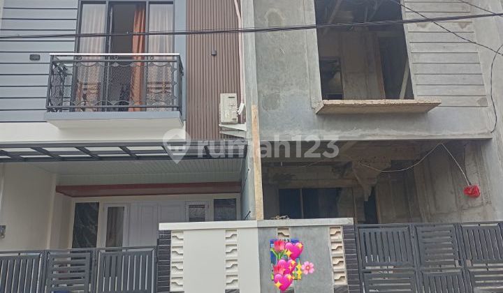 Rumah Second 2 Lantai Murah Siap Huni SHM Dlm Perumnas Beji Depok 2