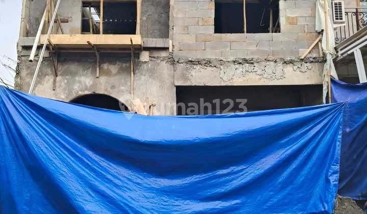 Hunian Mewah 2026! Selangkah ke MRT & Uin Ciputat - Desain Modern & Siap Huni"