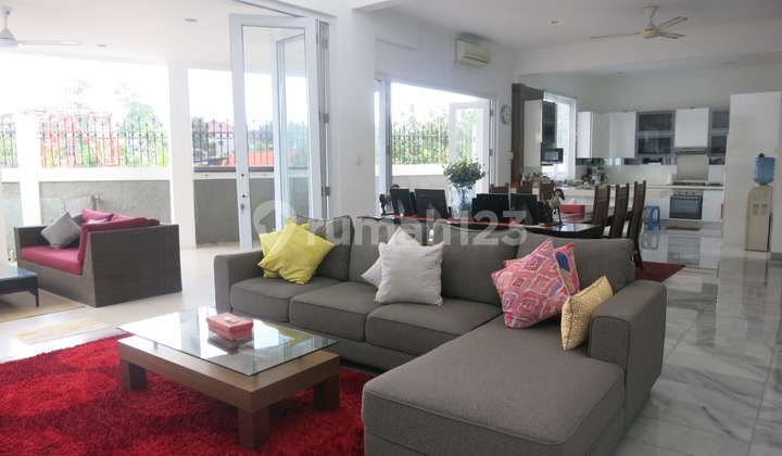 Hot Listing Kemang Timur! Rumah Luas 600m² Shm, Kolam Renang, Strategis Dekat Kemang Village & International School. 2