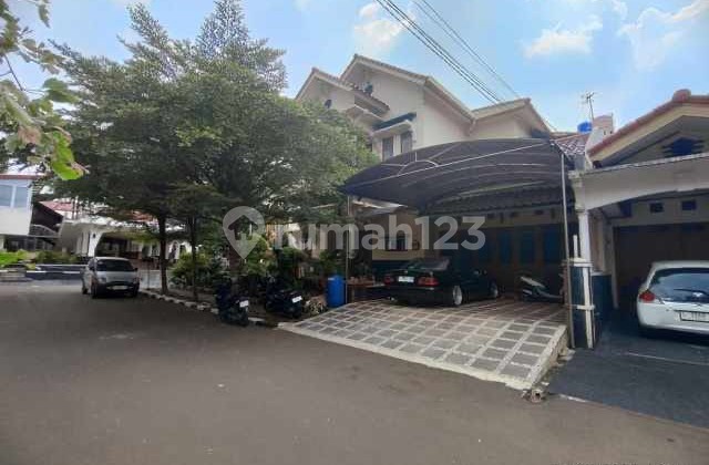 Rumah Mewah 2 Lantai Di Hook - Kawasan Elite Pesona Kayangan, Depok Dijual Cepat & Bisa Nego! Rumah Mewah 2 Lantai Di Hook - Kawasan Elite Pesona Kayangan, Depok Dijual Cepat & Bisa Nego!