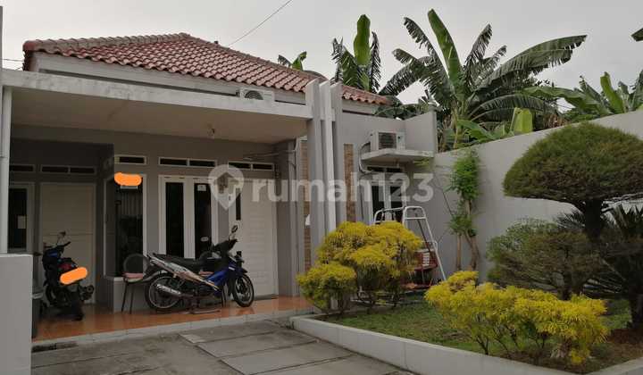 Affordable Second-Hand House Ready to Occupy in Pelita Air Complex, Depok 2