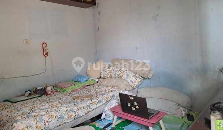 Selangkah ke Kampus Ui & Tol Kukusan! Rumah Cantik 2 Lantai di Beji, Depok 2