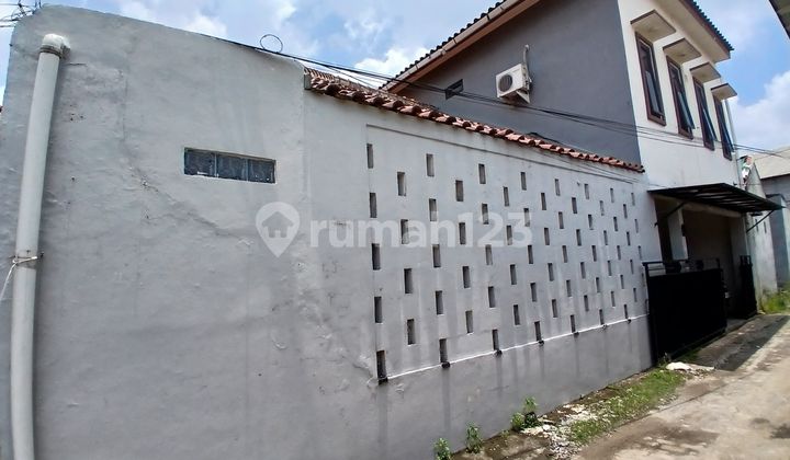 Strategic House 5 Minutes to Sawangan - Mampang Depok Toll Road, Move-in Ready & Well-Maintained! 2