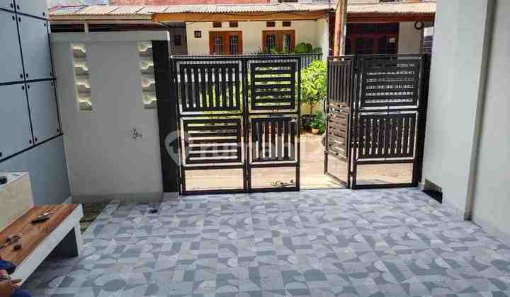 Strategic 2-Story House in Depok City Center - Ready Stock with SHM - Close to UI & Toll Road 2