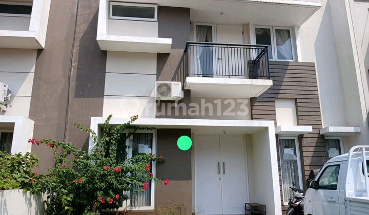 Ready-to-Occupy House in Raffless Hills Cibubur Ready-to-Occupy House in Raffless Hills Cibubur