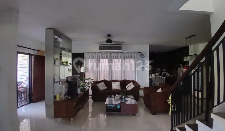 Di Jual Rumah Hoek 2 Lantai Raffless Hills Cibubur 2