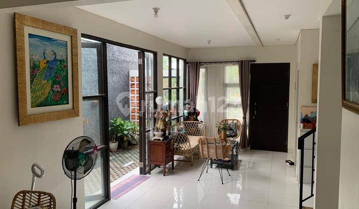 Rumah 2 Lantai Di Cibubur Residence 2