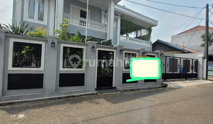Rumah Mewah Rapi di Ceger Cipayung Jakarta Timur Rumah Mewah Rapi di Ceger Cipayung Jakarta Timur