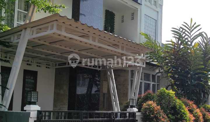 Rumah 3 Lantai Full Furnished di Citra Gran Cibubur
