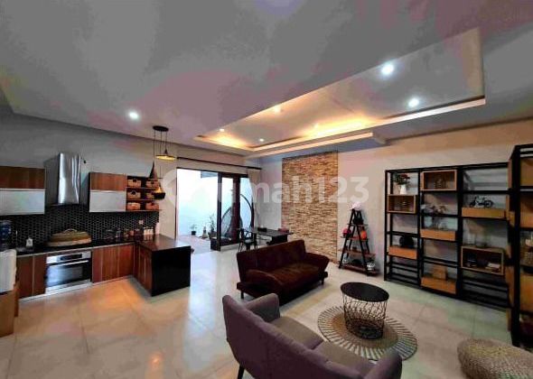 Rumah Mewah 2 Lantai di Cilangkap Jakarta Timur 2