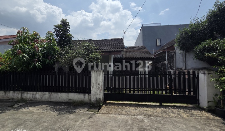 Selling Flood-Free House in South Pekayon, Bekasi 1