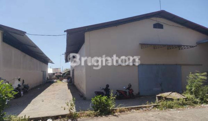 Gudang 300m² Poros Pattene