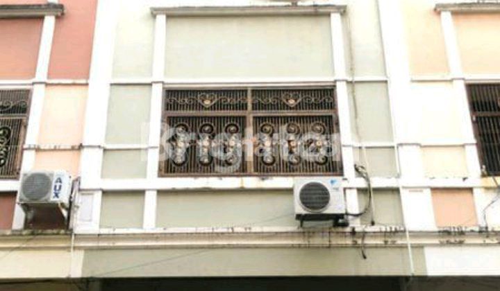 Shophouse on Jl. Tarakan, Near Toll Road and Port Area
